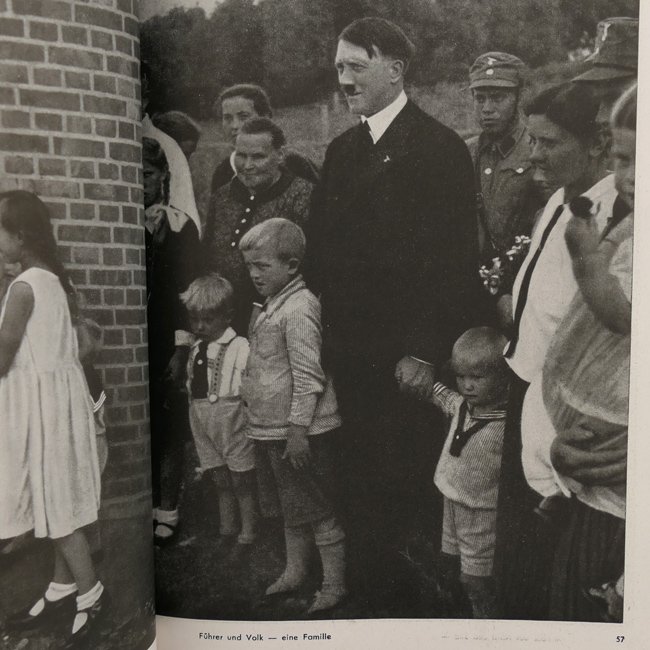 Hoffmann Photo-Book: 'Jugend um Hitler' — image 6
