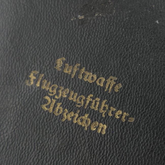 Cased Luftwaffe Pilots Badge - 'FLL' — image 8