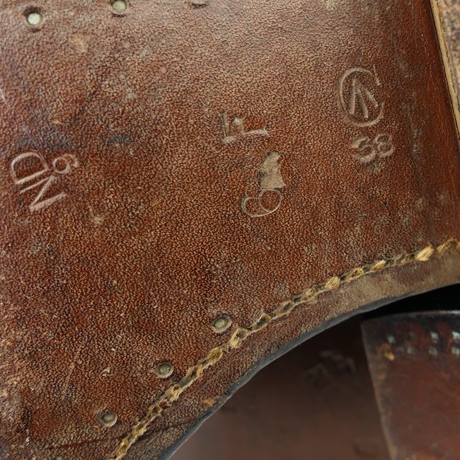 Canadian Walking Out Ankle Boots 1943 — image 6