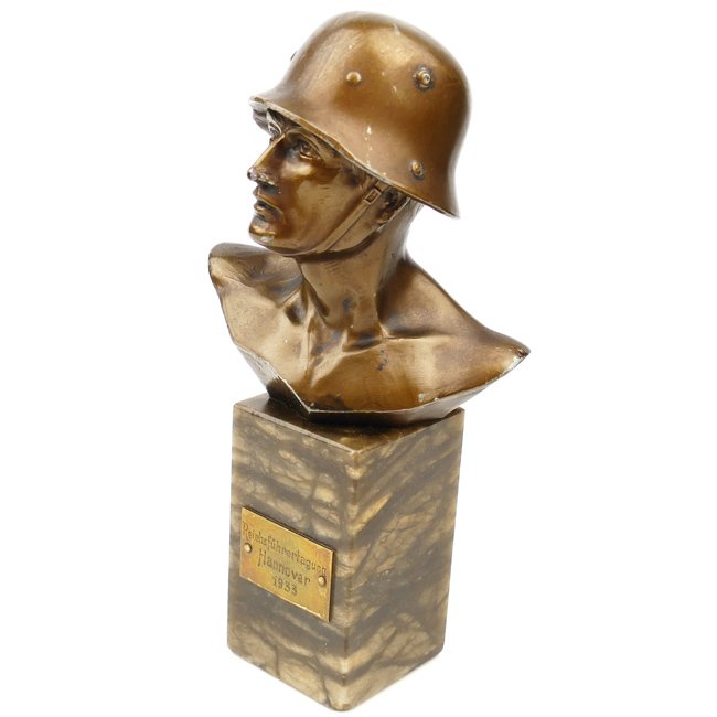 German Soldier Table Bust 1933 — image 2