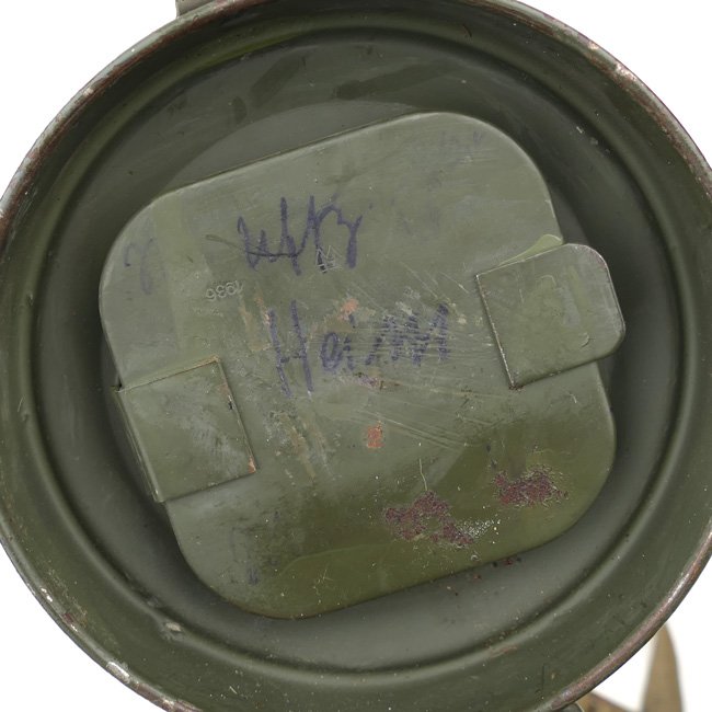 WH (Heer) Gasmask with short type Canister — image 8