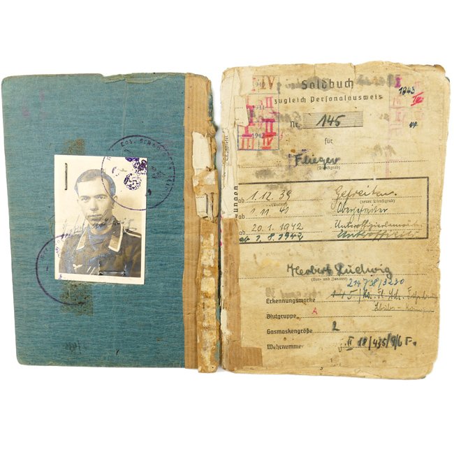 Luftwaffe 'Fallschirmjäger' Soldbuch — image 2