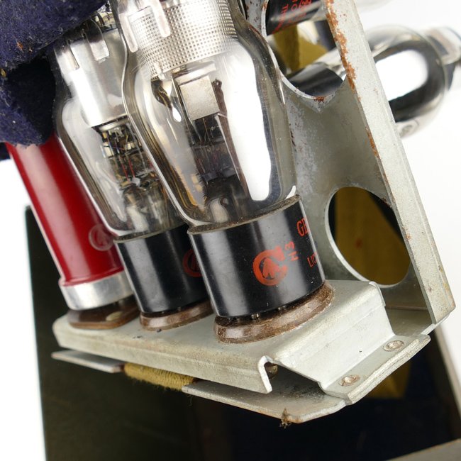 Canadian Wireless Set No.19 Case Spare Valves — image 5