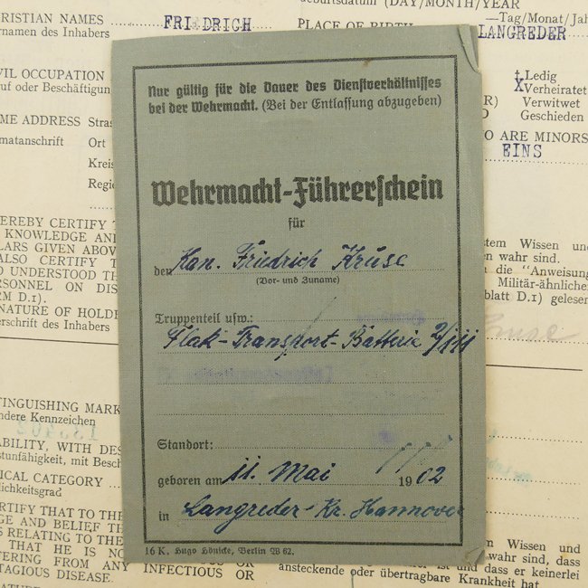 Luftwaffe Wehrpaß Grouping — image 4