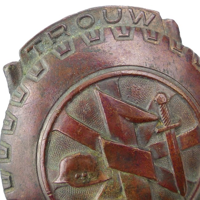 Dutch NSKK Volunteer's Loyalty Honour Badge — image 3