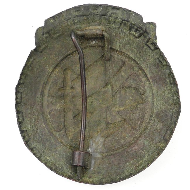 Dutch NSKK Volunteer's Loyalty Honour Badge — image 4