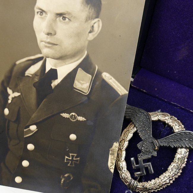 Cased Luftwaffe Pilots Badge - 'B&NL' — image 2