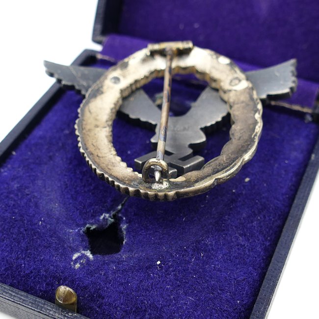 Cased Luftwaffe Pilots Badge - 'B&NL' — image 6