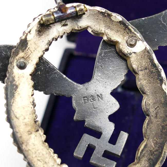 Cased Luftwaffe Pilots Badge - 'B&NL' — image 7