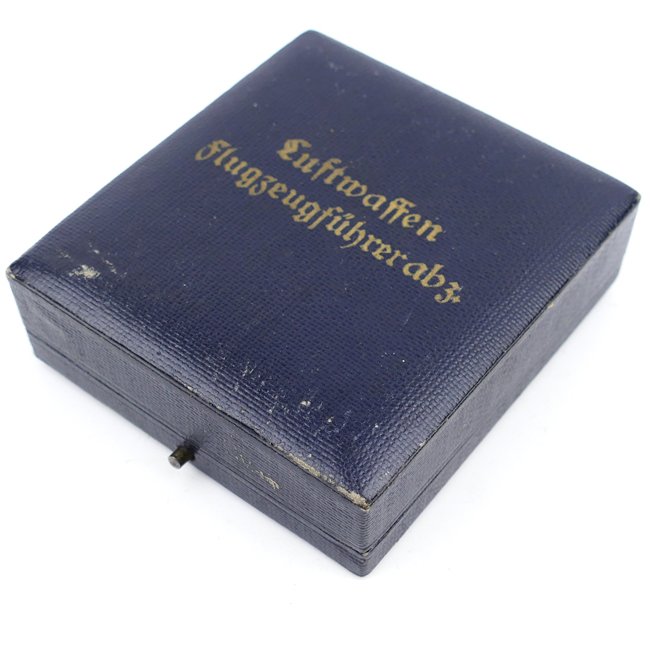 Cased Luftwaffe Pilots Badge - 'B&NL' — image 8