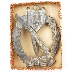 Infantry Assault Badge in Silver in Half Box