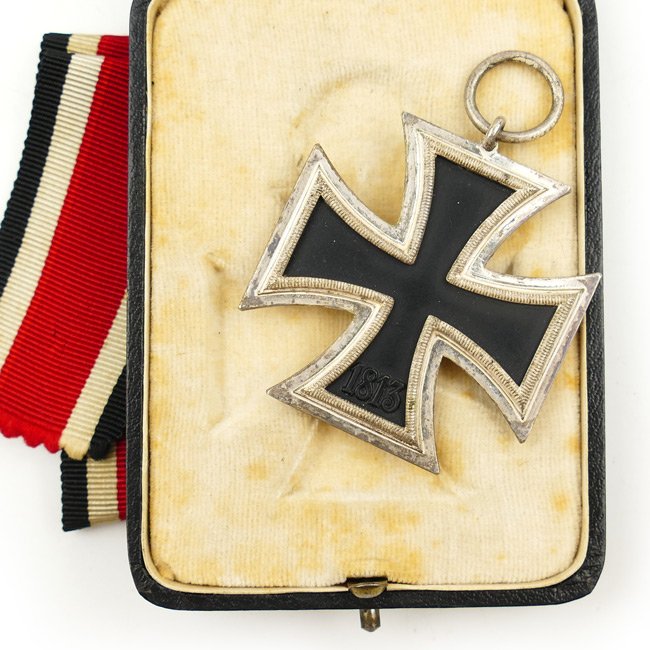 Cased Iron Cross 2nd Class — image 3