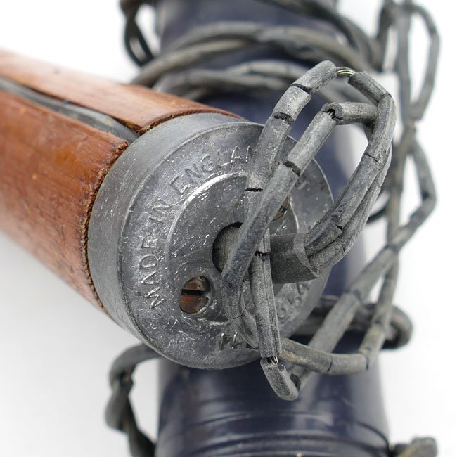 RAF 1941 Pattern Mae West Floatation Lamp — image 4