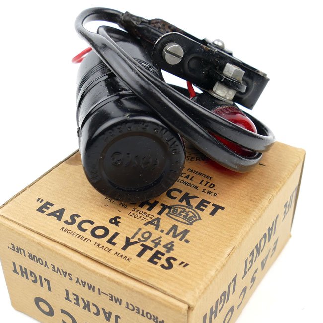 WW2 British RAF Easco Life Jacket Light — image 3