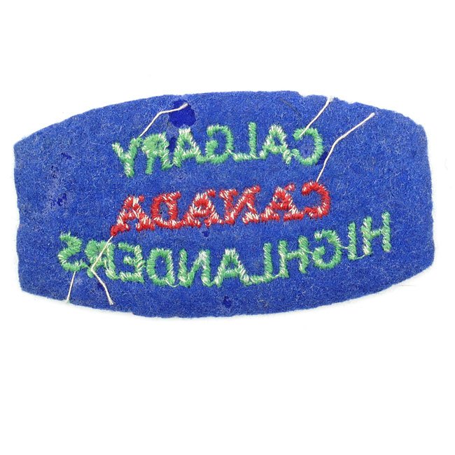 Canadian 'Calgary Highlanders' Shoulder Title — image 3