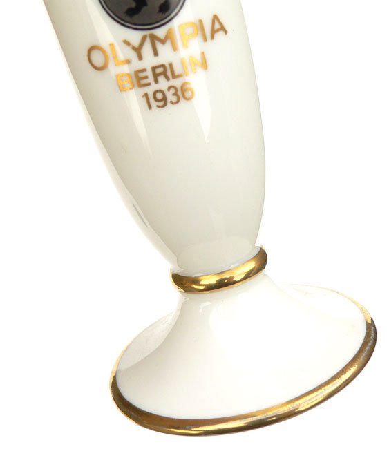 Olympic Games 1936 porcelain vase — image 4