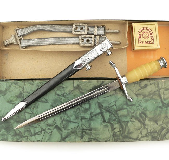 East German Army Officer's Dagger — image 3