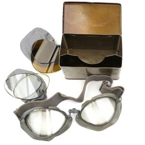 Wehrmacht Motorcycle Goggles in box