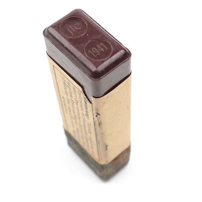 Bakelite 'Hautentgiftungsmittel' Box — image 4
