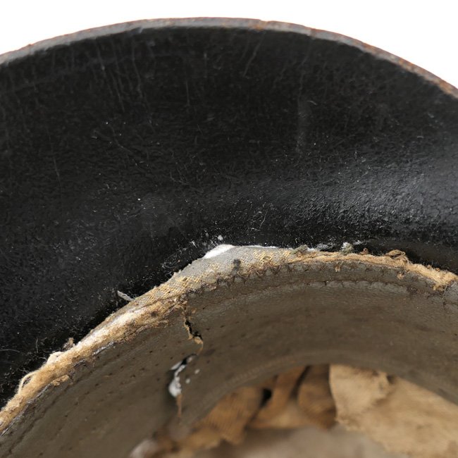 WH (Heer) Medical Officer's 'Crusher' Visor Cap — image 13