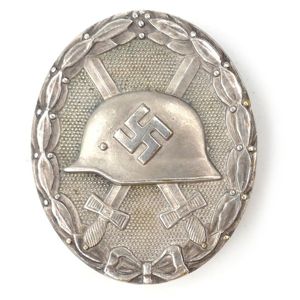 Wound Badge in Silver '30' - wide pin