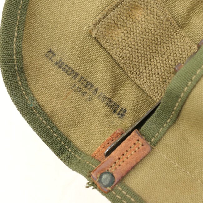 US M1943 Folding Shovel in Cover — image 2