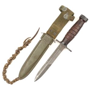 US M4 Bayonet with Scabbard M8