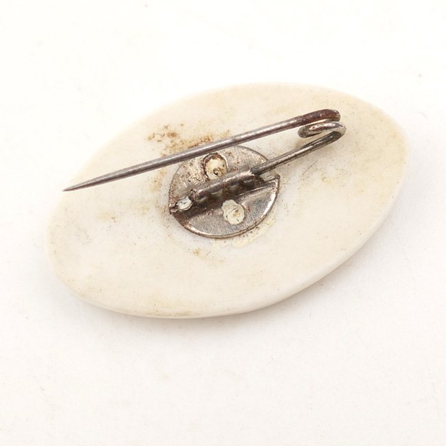 Hitler-Jugend 'Siegernadel' 1934 — image 2