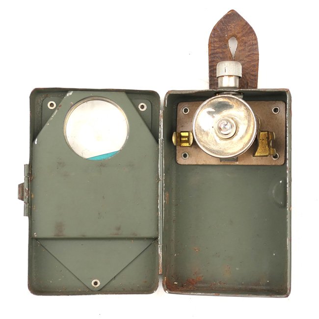 German 'Zeiler No.4640' Flashlight — image 3