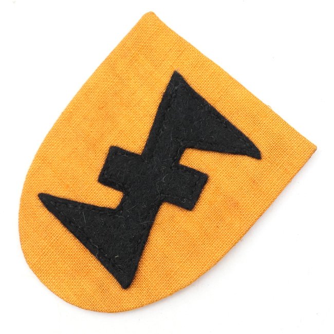Flemish DM-ZB or Luftwaffe NSKK 'Wolfsangel' Volunteer Shield — image 2