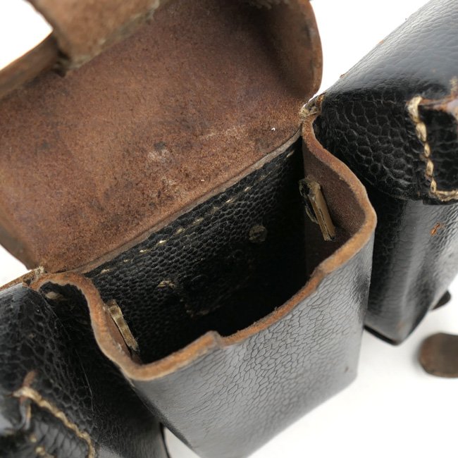 WH (Heer) K98 Ammo Pouch — image 3