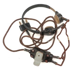 WH Panzer Model 'B' Throat Microphone
