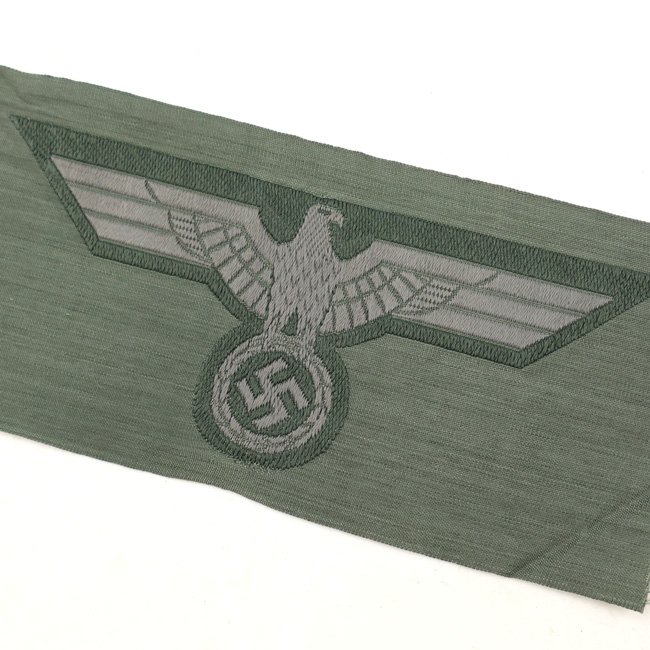 WH (Heer) M39 Type Breast Eagle — image 2