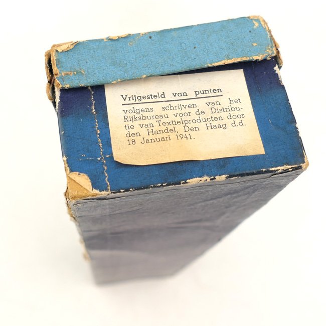 WW2 Dutch Box of Sewing Yarn — image 3