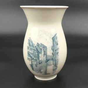 1943 Christmas Gift Porcelain Vase by the 'Kreisleiter' from Hannover