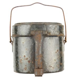 Late war Enamelled Mess Kit M42