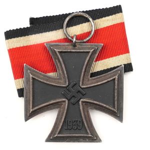 WW2 Iron Cross 2nd Class '98'