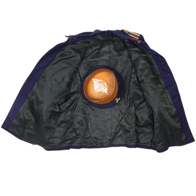 Reichsbahn Tunic and Visor Cap — image 13