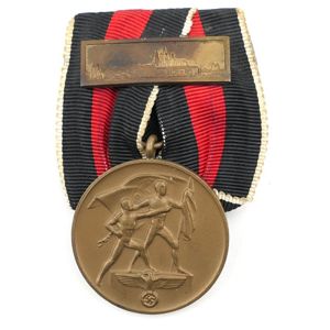 1 October 1938 Medal with 'Prager Burg'