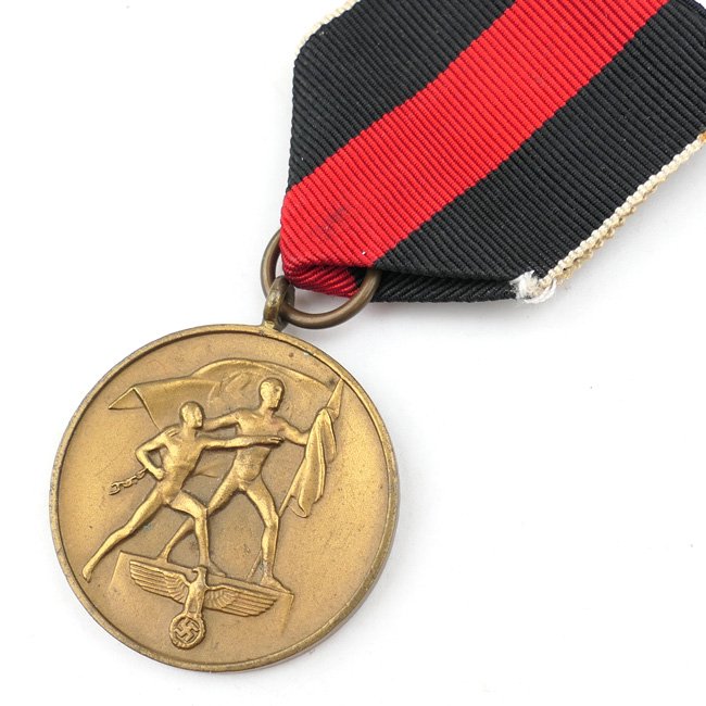 1 October 1938 Medal — image 2