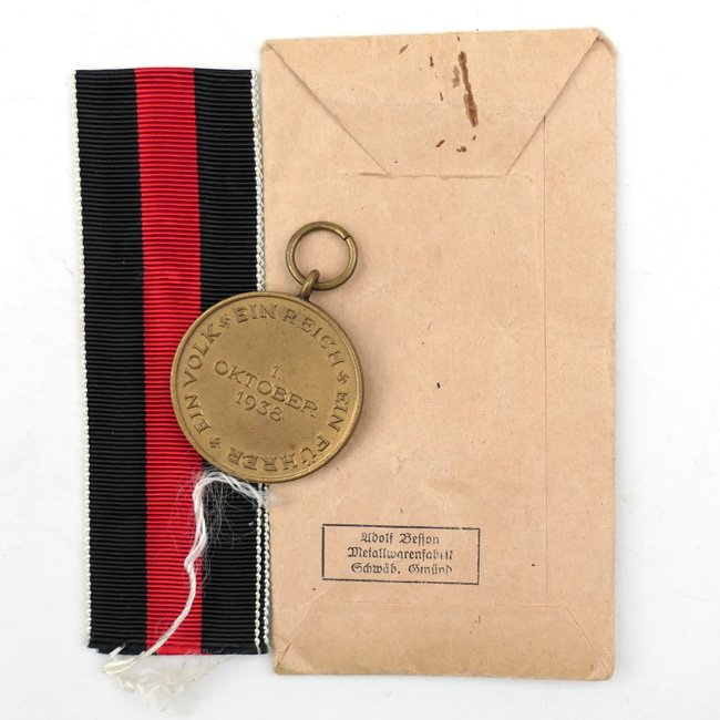 1 October 1938 Medal with Pouch — image 3