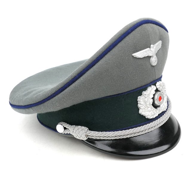 WH (Heer) Medical Officer's Visor Cap to KC Recipient 'Dr.Heinrich Hüls' — image 2