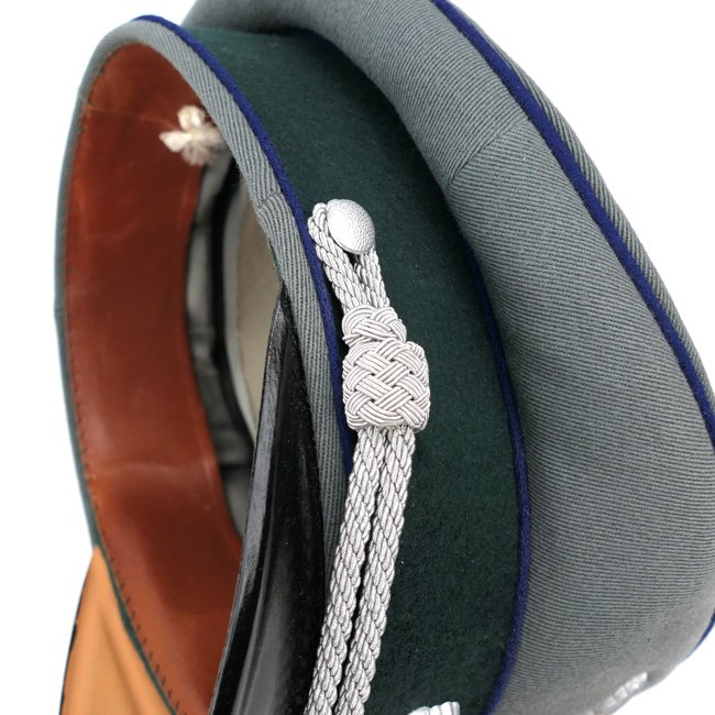 WH (Heer) Medical Officer's Visor Cap to KC Recipient 'Dr.Heinrich Hüls' — image 9