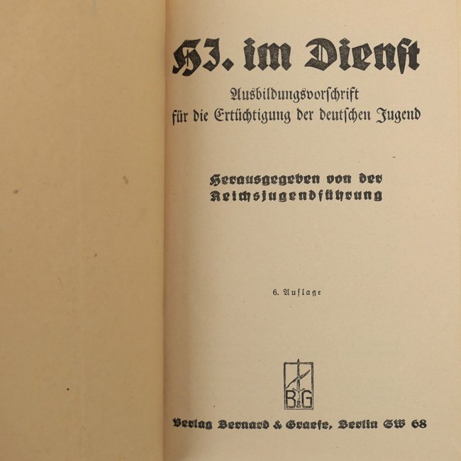 Book: 'H.J. im Dienst' 1940 — image 3