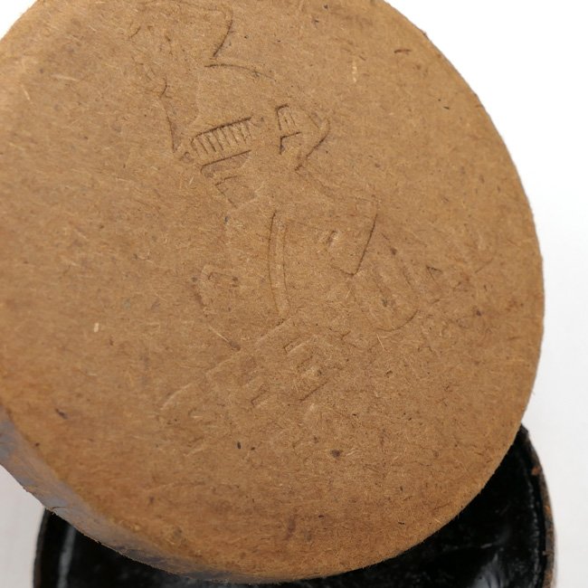 Unissued 'Seehund Lederfett' Package — image 3