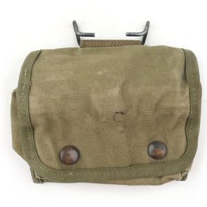 US Jungle First Aid Pouch 1945