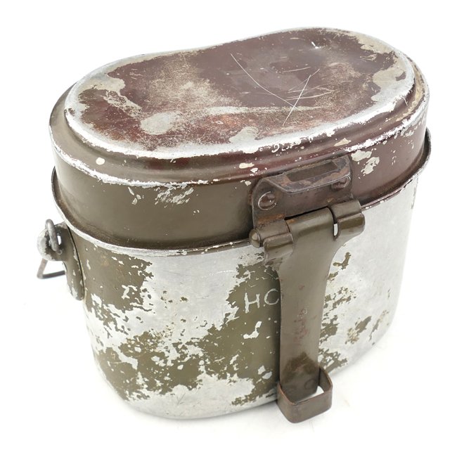 Camouflaged Wehrmacht Mess Kit M31 'FWBN 44' — image 4