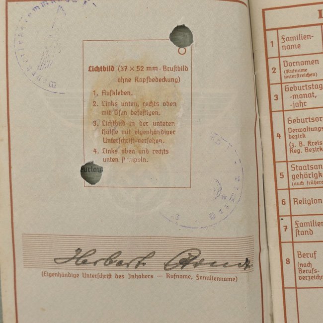 Waffen-SS Wehrpaß — image 3