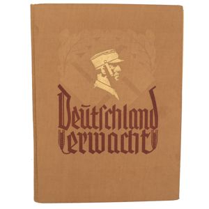'Deutschland Erwacht' Photo-Book