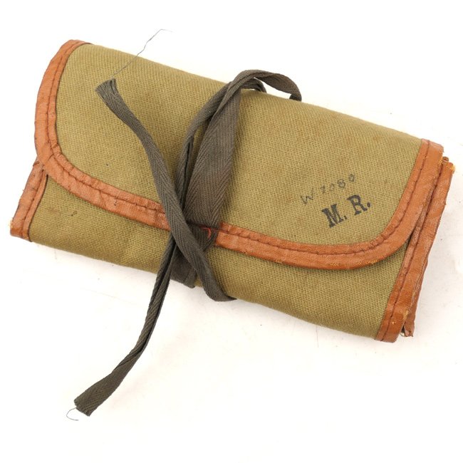 Canadian CWAC Sewing Kit — image 6